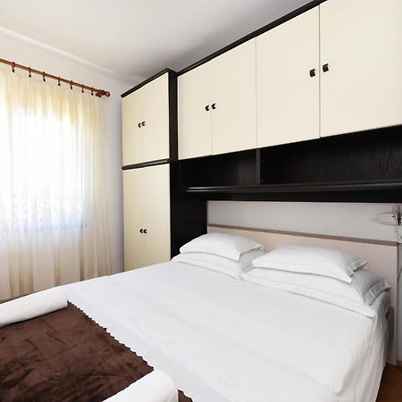 Apartment Sonja Затон Екстериор снимка